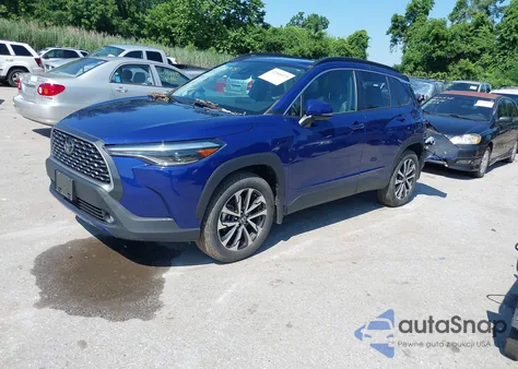 2022 Toyota Corolla Cross Xle из США, поврежденный, VIN 7MUDAABG4NV004836